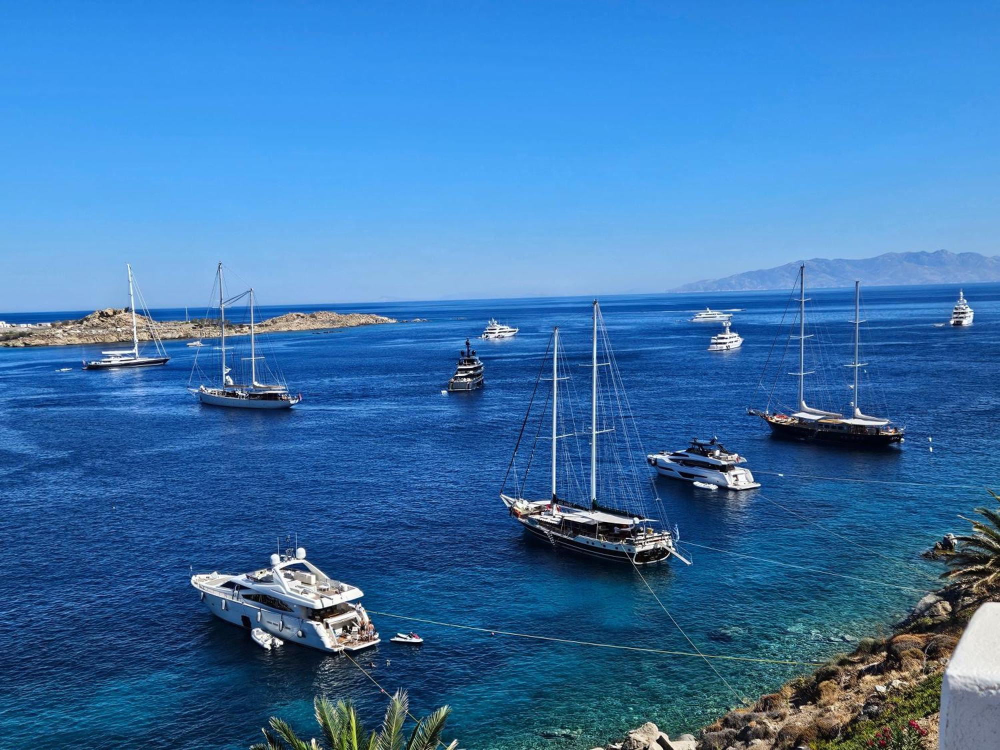 Mykonos Azure Aparthotel Psarou  Bilik gambar
